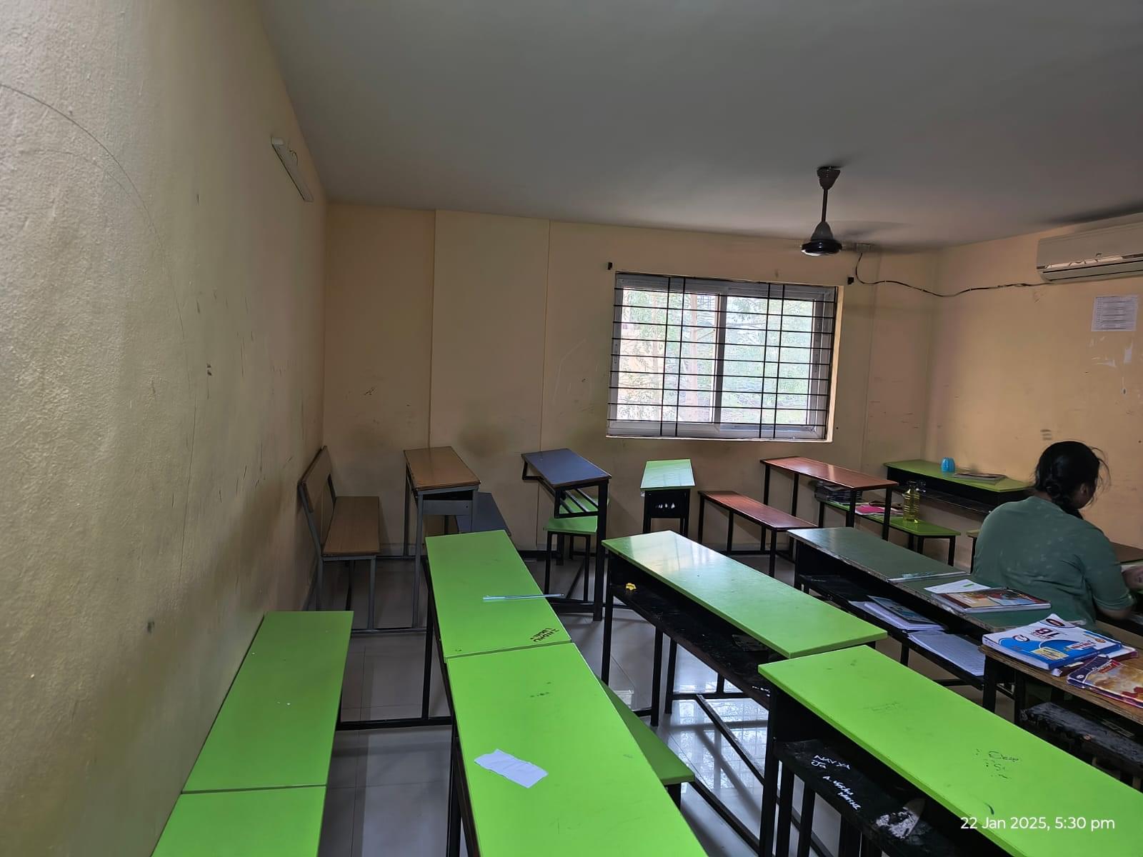 Graviity Junior College Graviity Junior College photo 3